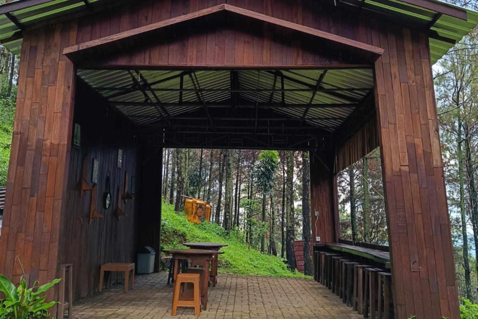 Alas Pacet By Twospaces, Mojokerto المظهر الخارجي الصورة